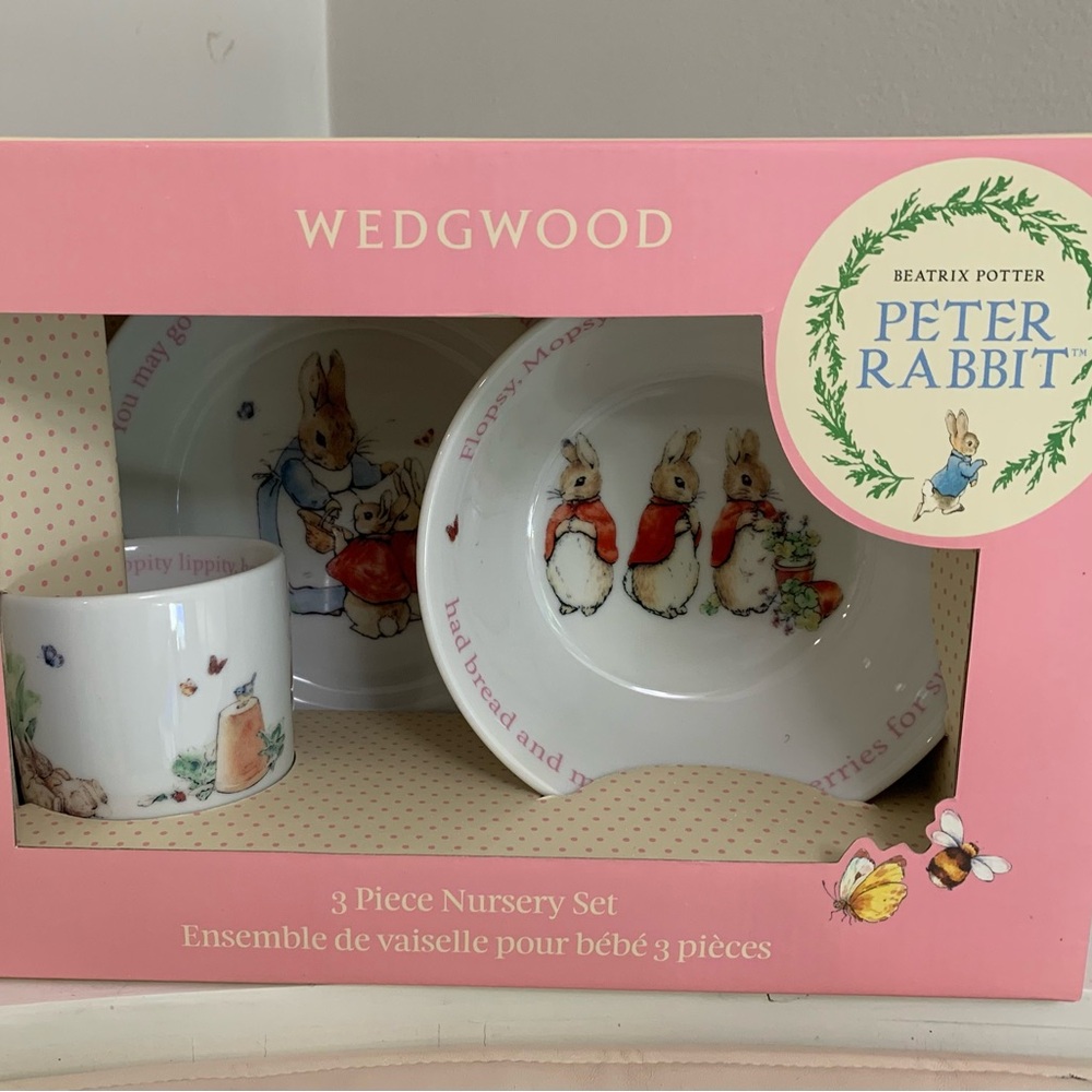 Adorable 3 piece Beatrix Potter nursery set.